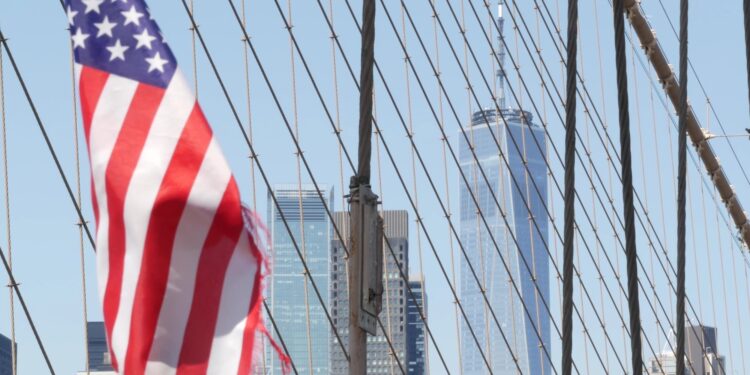 ¡Crisis silenciosa en EE. UU.!: Experta María Lorca revela los datos que Wall Street no quiere que veas