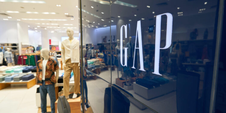 Gap sorprende a Wall Street: acciones se disparan un 17% tras superar expectativas