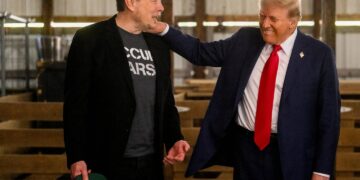 Trump frena el poder de Musk tras el escándalo por los recortes de DOGE