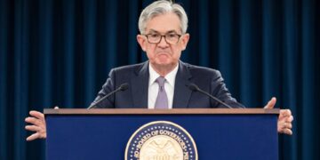 Trump presiona a la Reserva Federal para bajar tasas y suavizar el impacto de sus aranceles