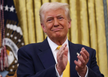 EE. UU. obtiene millonarios ingresos por cuenta de las  Gold Cards de Trump
