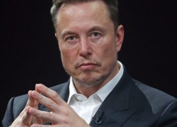 Caída de Tesla: Musk afirma que “Están castigando a la compañía” y confirma cuál es la razón