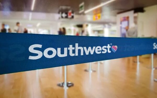 Golpe a los viajeros: Southwest Airlines elimina equipaje gratis y lanza tarifa económica básica