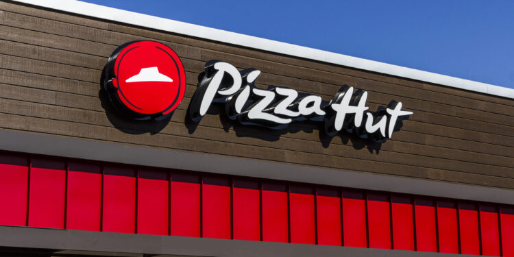 ¡Pizza Hut arrastra a Yum Brands!: Las ventas decepcionan y las acciones se tambalean