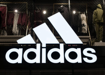 Adidas anuncia subidas de precios en EE.UU. por culpa de los aranceles
