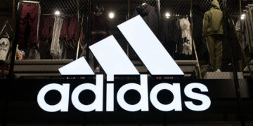 Adidas anuncia subidas de precios en EE.UU. por culpa de los aranceles
