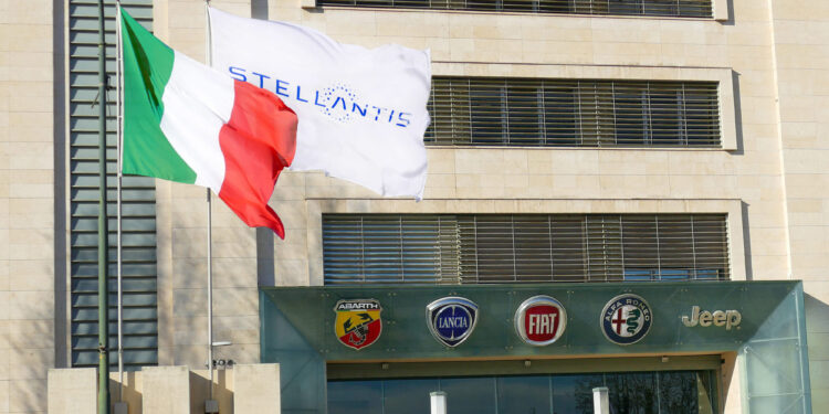 Stellantis detiene producción en México y Canadá por cuenta de nuevos aranceles