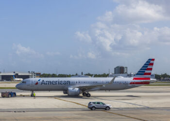 American Airlines informa resultados del último trimestre: Borra su pronóstico y admite caída en viajes