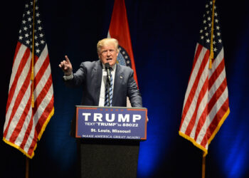 ¡Trump desafía a la recesión!: Crecen las nóminas en EE. UU. y el empleo sorprende al mercado