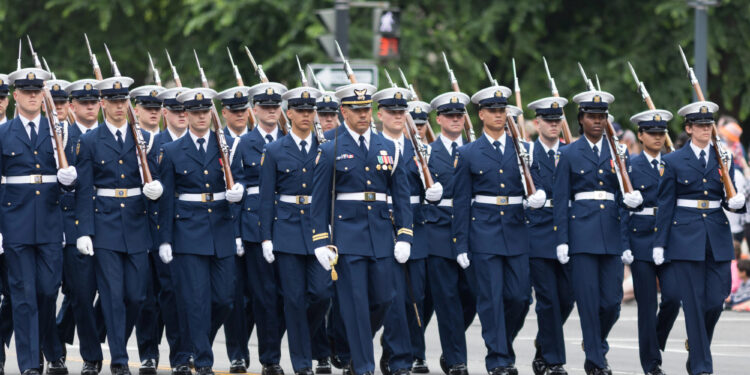 Trump prepara desfile militar de hasta $45 millones en pleno corazón de Washington