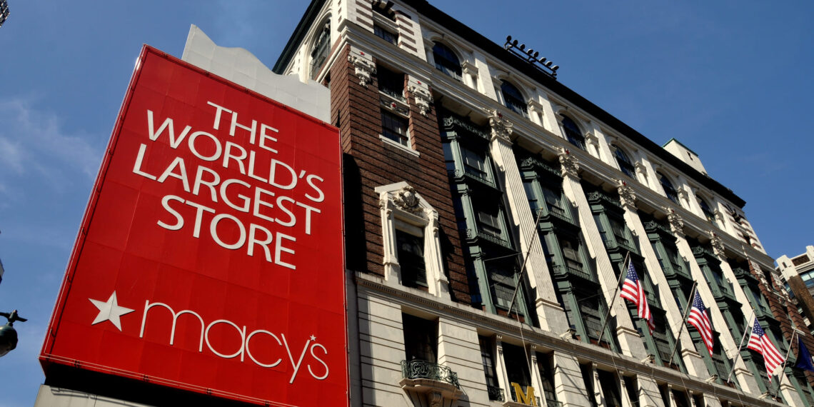 Macy’s subirá precios luego de informar caída en ganancias trimestrales