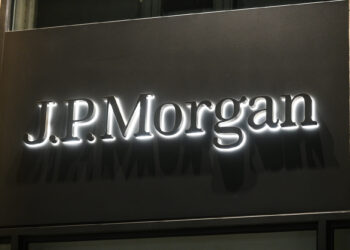 JPMorgan cede y permitirá compras de bitcoin
