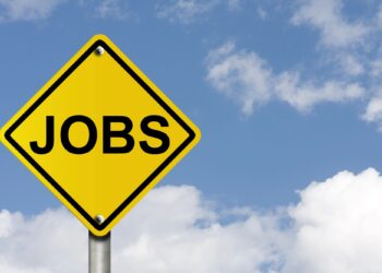 El empleo resiste el impacto de los aranceles y aplaza el fantasma de la recesión