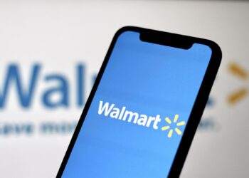 Si hubieras invertido $1,000 en acciones de Walmart hace 10 años ¿Cuánto dinero tendrías hoy?