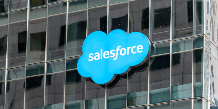 Salesforce hará millonaria adquisición de $8,000 millones y sacude el tablero de la inteligencia artificial