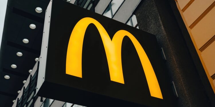 Ventas de McDonald’s colapsan en EE.UU. y ni las promociones logran salvarlo