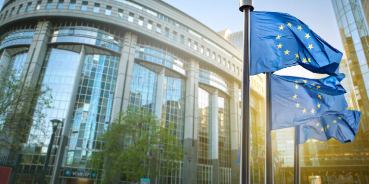 Trump lanza ultimátum a Europa: Aplaza hasta el 9 de julio el inicio de aranceles del 50%