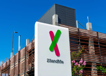 23andMe se retira del Nasdaq tras millonario rescate de Regeneron