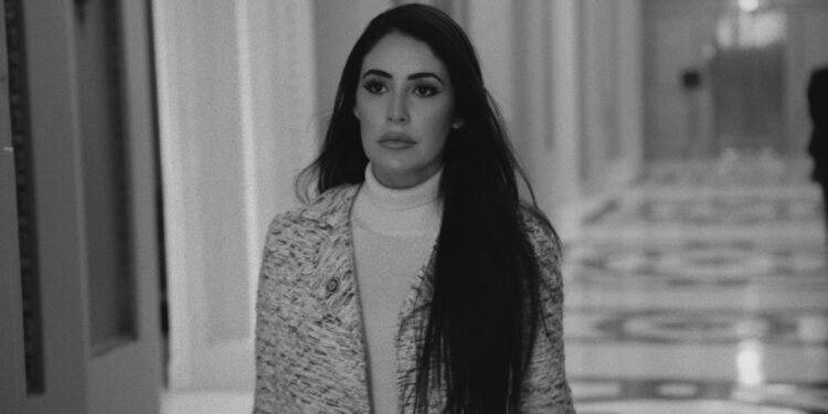 Congresista Anna Paulina Luna exige revelar la lista de Epstein tras nuevas muertes bajo sospecha