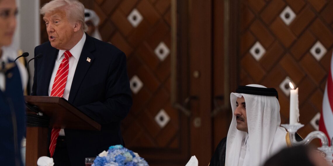 Trump cierra histórico negocio en Doha: Qatar Airways hace el pedido más grande en la historia de Boeing