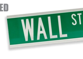 NYC DOT pone a la venta señales originales de Wall Street y los fanáticos se lanzan a comprarlas
