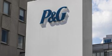 Procter & Gamble inicia ola de despidos masivos y advierte sobre pérdidas millonarias por aranceles