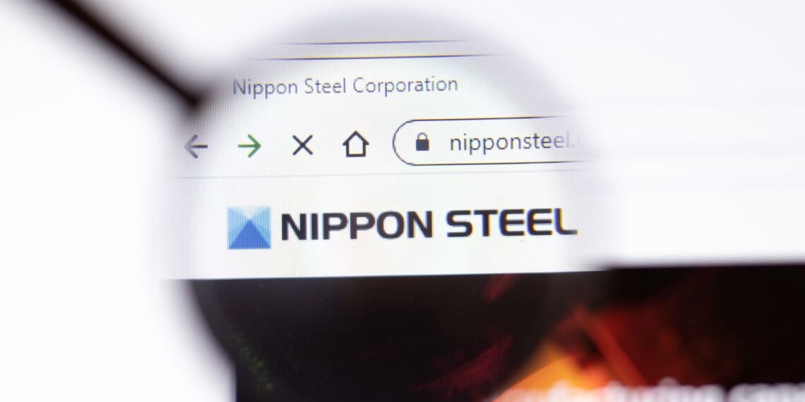 Trump aprueba fusión de US Steel con japonesa Nippon y promete control total desde Washington