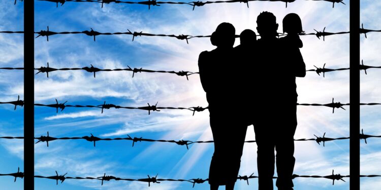 Donald Trump firma nueva prohibición de viajes desde 19 países, incluidos dos de Latinoamérica