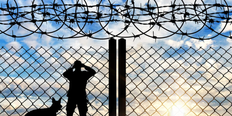 EE. UU. podría enfrentar una fuga histórica de inmigrantes en 2025