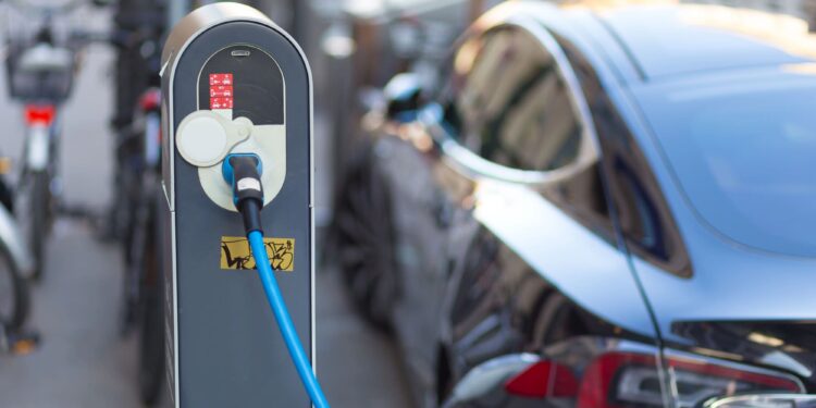 ¿Descuento fiscal… para millonarios?: El plan de Trump para préstamos de autos genera más dudas que alivios