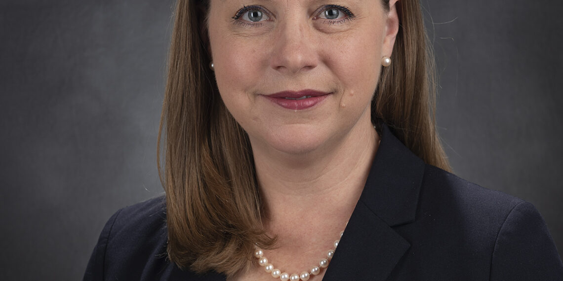 Gobernadora de la FED abre la puerta a un recorte de tasas en julio si la inflación se mantiene moderada