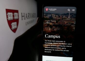 Trump transforma la educación superior en EE. UU.: Conozca las nuevas reglas, recortes y topes para pagar la universidad