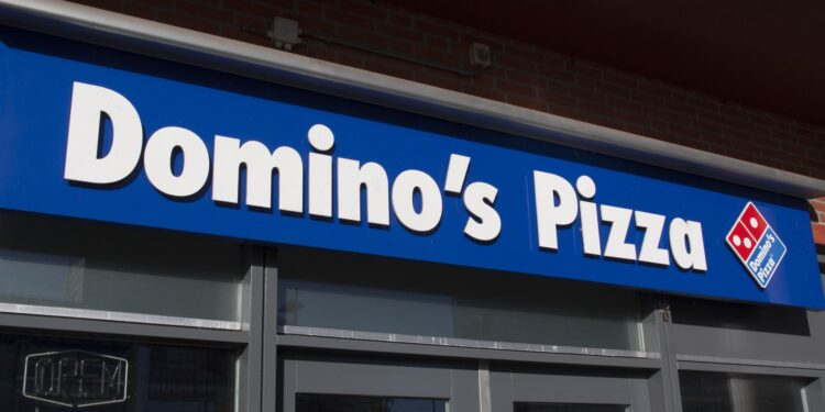 Domino’s lanza una agresiva ofensiva para conquistar a los consumidores golpeados por la inflación