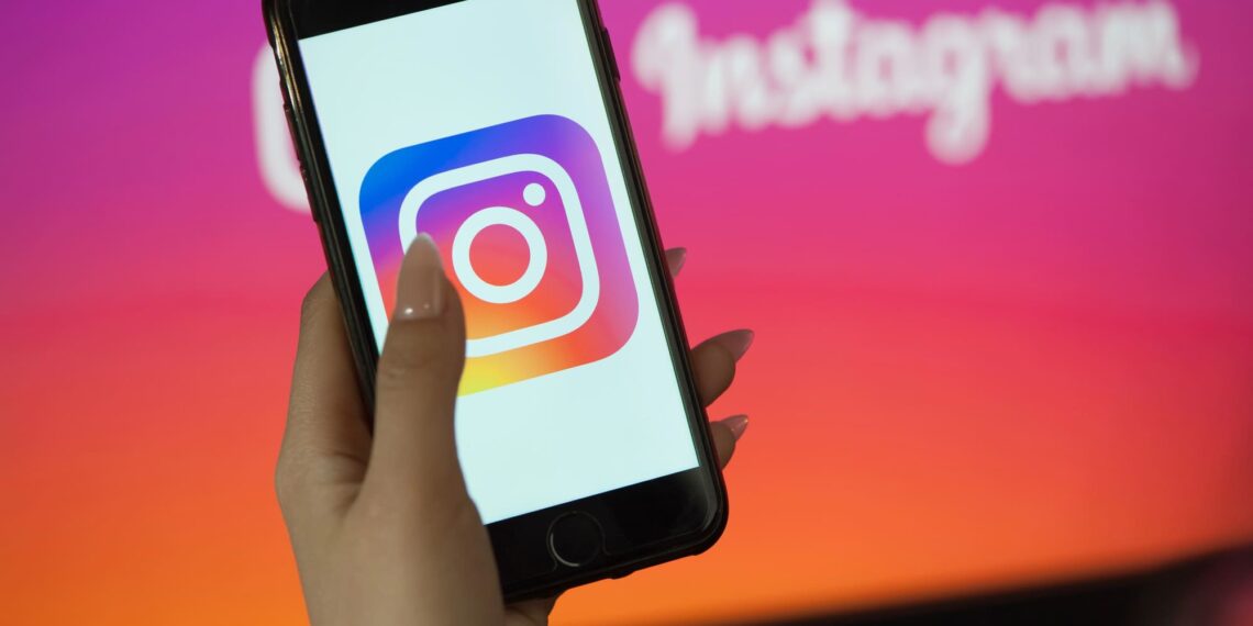Instagram en el ojo de la tormenta por polémica función de mapas