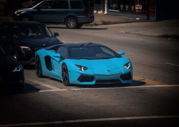 Los aranceles enfrían el apetito por los Lamborghini en EE.UU., admite su CEO