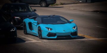 Los aranceles enfrían el apetito por los Lamborghini en EE.UU., admite su CEO