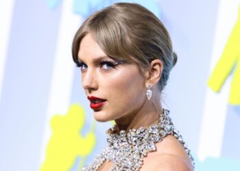 El compromiso matrimonial de Taylor Swift impulsa a Wall Street