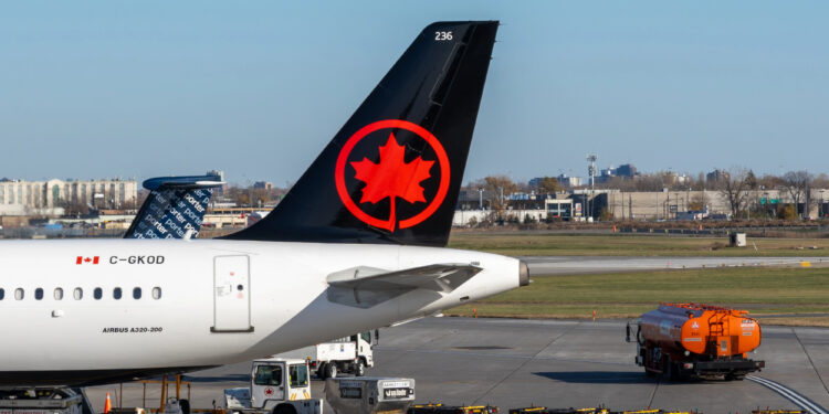 Air Canada atrapada en una huelga declarada ilegal: Caos aéreo y pérdidas millonarias