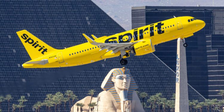 La aerolínea de bajo costo Spirit Airlines sufre su segunda bancarrota en menos de un año