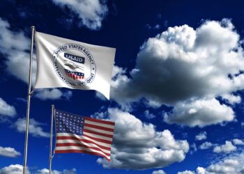 Trump afirma estar acabando con medio siglo de despilfarro: USAID en fase de cierre y recortes a la OPS