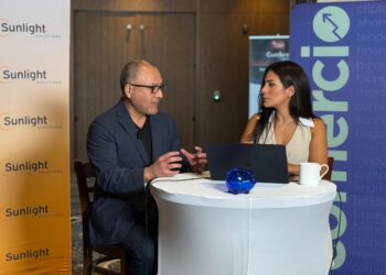 InsuranceTech 2025: Firefly Digital Solutions impulsa la transformación digital del sector asegurador