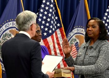 Trump destituye a la gobernadora de la FED Lisa Cook en medio de acusaciones de fraude hipotecario