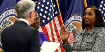 Trump destituye a la gobernadora de la FED Lisa Cook en medio de acusaciones de fraude hipotecario
