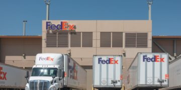FedEx informa ganancias récord y dispara sus acciones tras superar todas las previsiones
