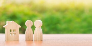 Avalancha de refinanciaciones: Hipotecas repuntan mientras tasas bajan al nivel más bajo en un año