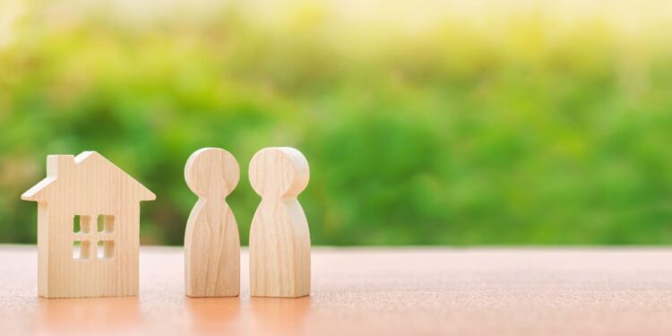 Avalancha de refinanciaciones: Hipotecas repuntan mientras tasas bajan al nivel más bajo en un año