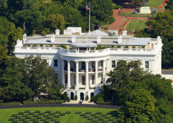 Trump convoca a los titanes de Silicon Valley: ¿Alianza por miedo o pacto de poder?