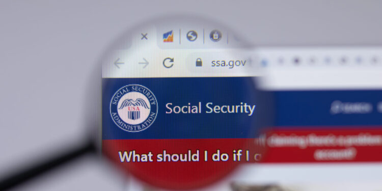Adiós a los cheques en papel: El Seguro Social fija la fecha límite para la transición digital