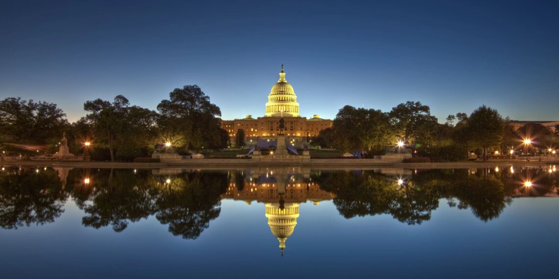 Cierre federal en EE. UU.: Qué se mantiene activo y qué se cierra si no hay acuerdo en Washington