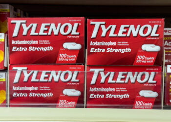 Acciones de Tylenol se hunden por posible vínculo con el autismo